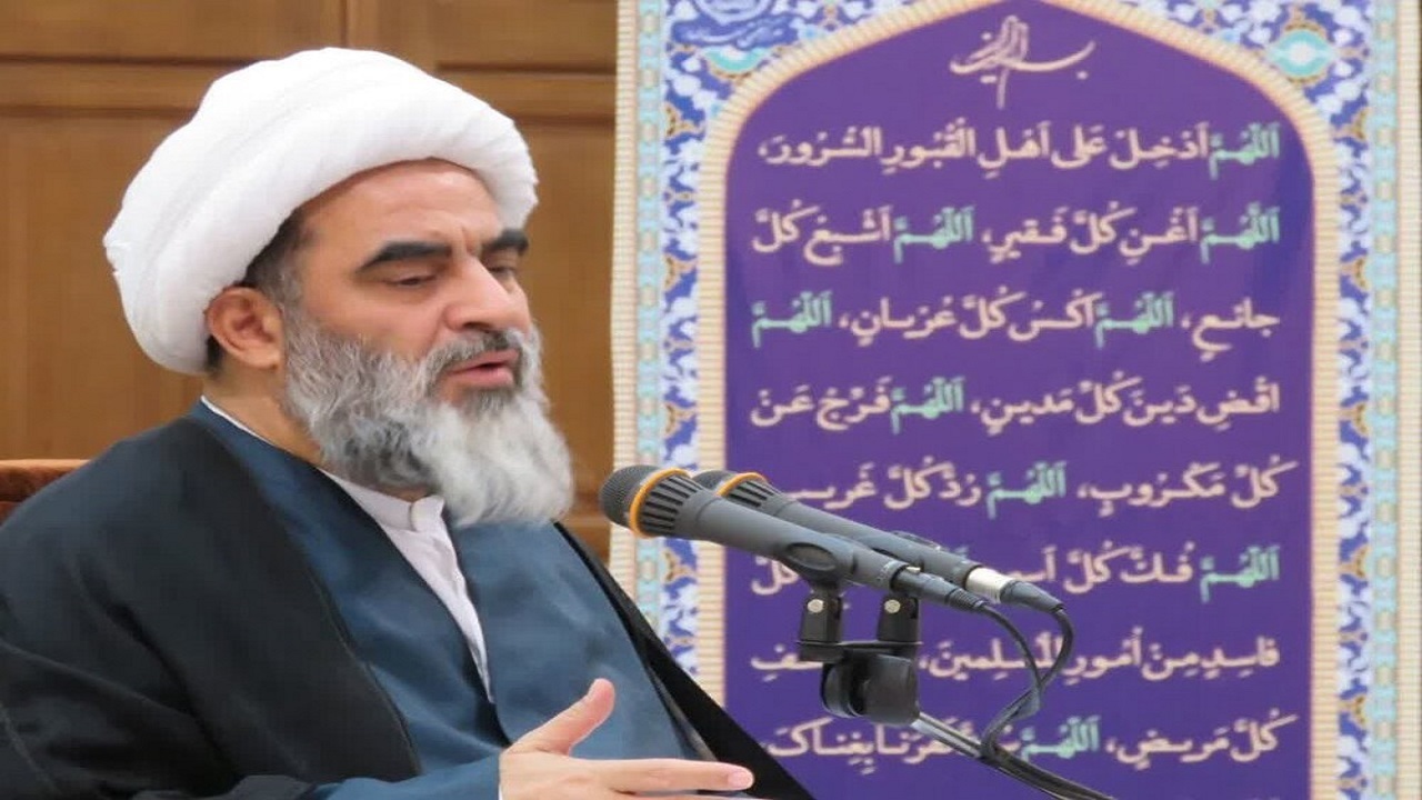 در ماه رمضان حبّ دنیا را از دل خارج کنیم