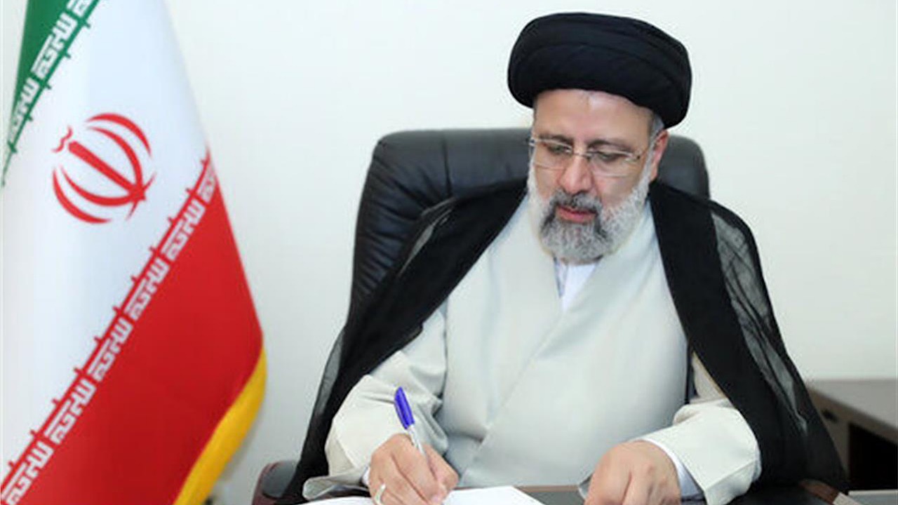 پیام تسلیت رئیس‌جمهور در پی درگذشت استاد سمیعی گیلانی