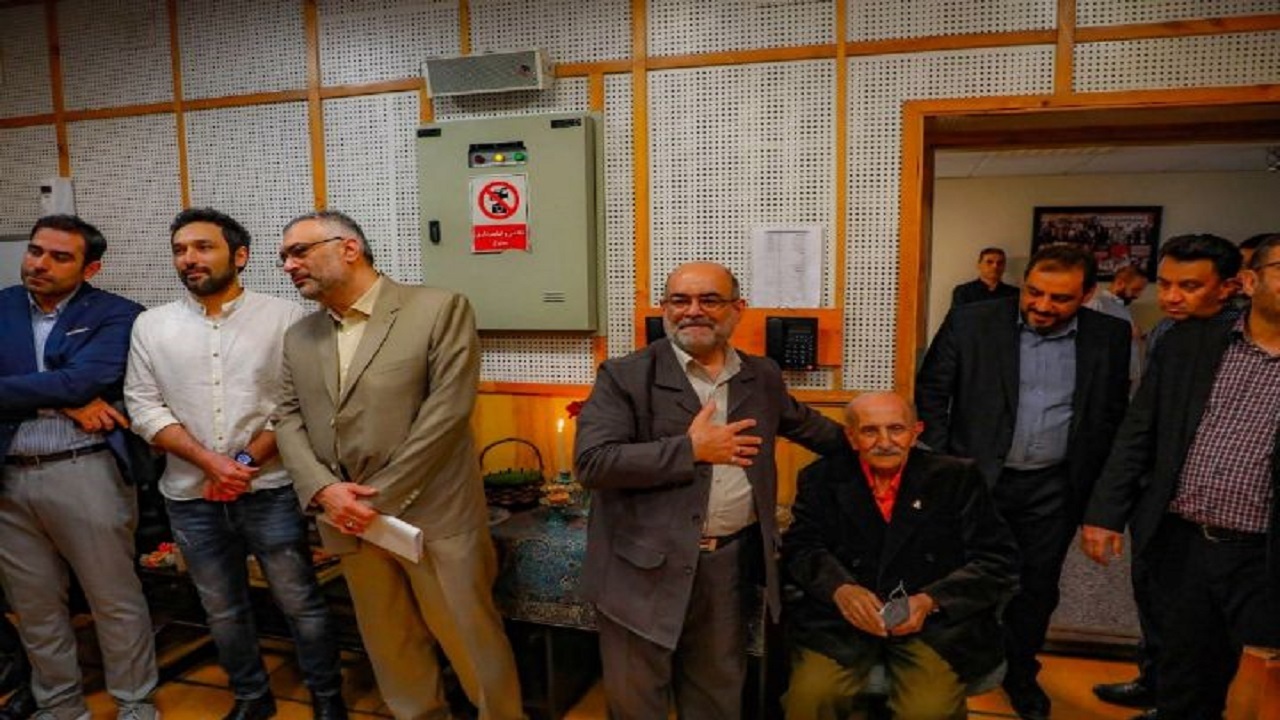 معاون صدا از استودیوهای پخش ویژه برنامه های نوروزی رادیو بازدید كرد