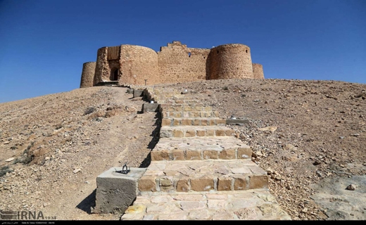 جلوه شکوه نظامی ایران باستان در قلعه  جلال&zwnj;الدین