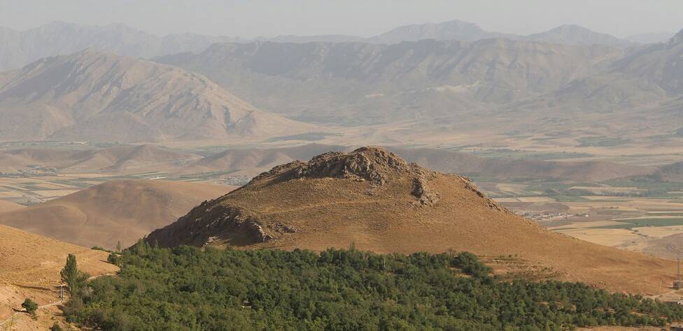 طبیعت بهاری لذت نوشیدن چای ذغالی در طبیعت بهاری روستای قلعهتک چهارمحال و بختیاری + فیلم و تصاویر