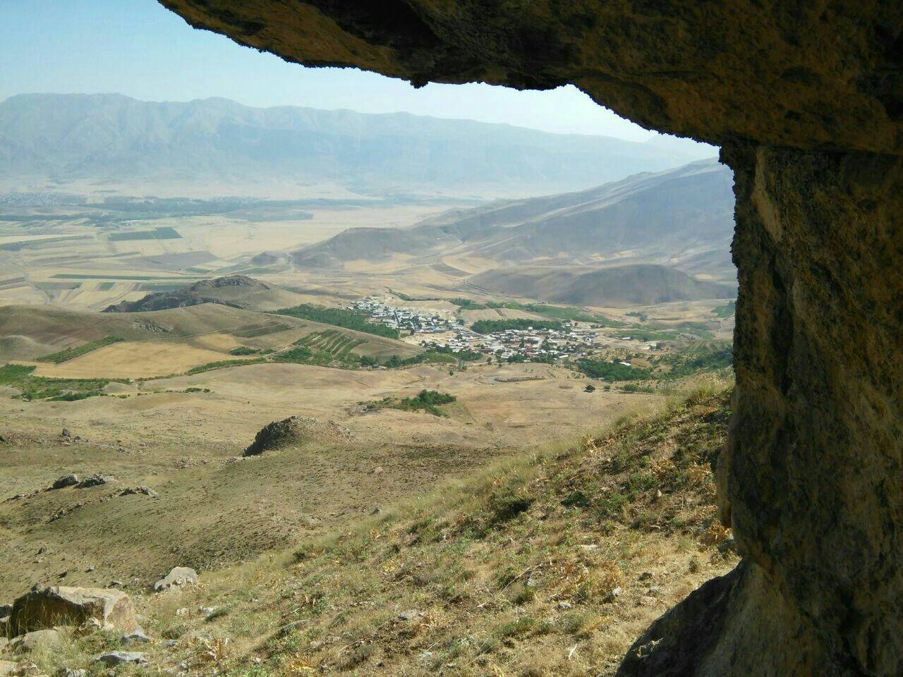 طبیعت بهاری روستای قلعه تک طبیعت بهاری روستای قلعه تک را به تماشا بنشینید + فیلم و تصاویر