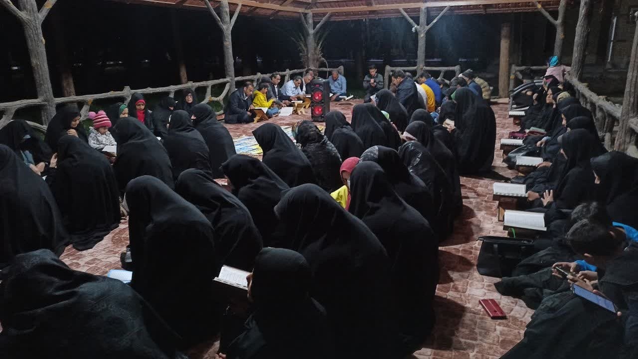 پویش خانوادگی ختم قرآن کریم در بافق