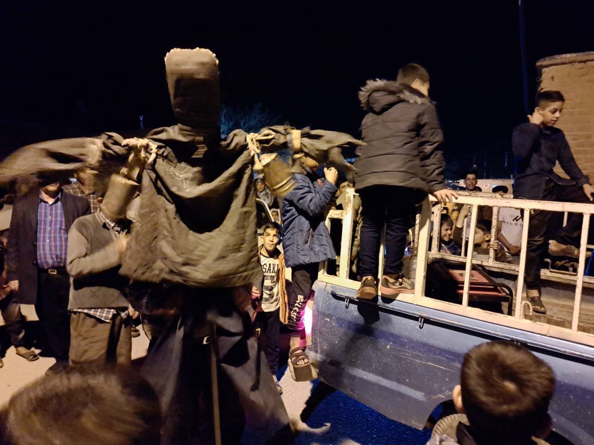 برگزاری آیین تالوگردانی در روستای طالقانی زرند