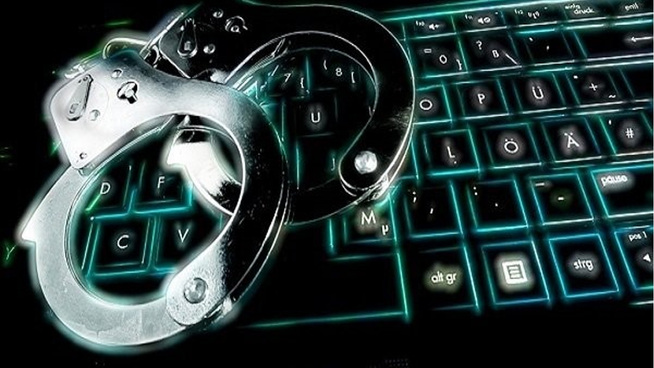 استرداد بیش از ۱۷ میلیارد ریال به مال باختگان در فضای مجازی
