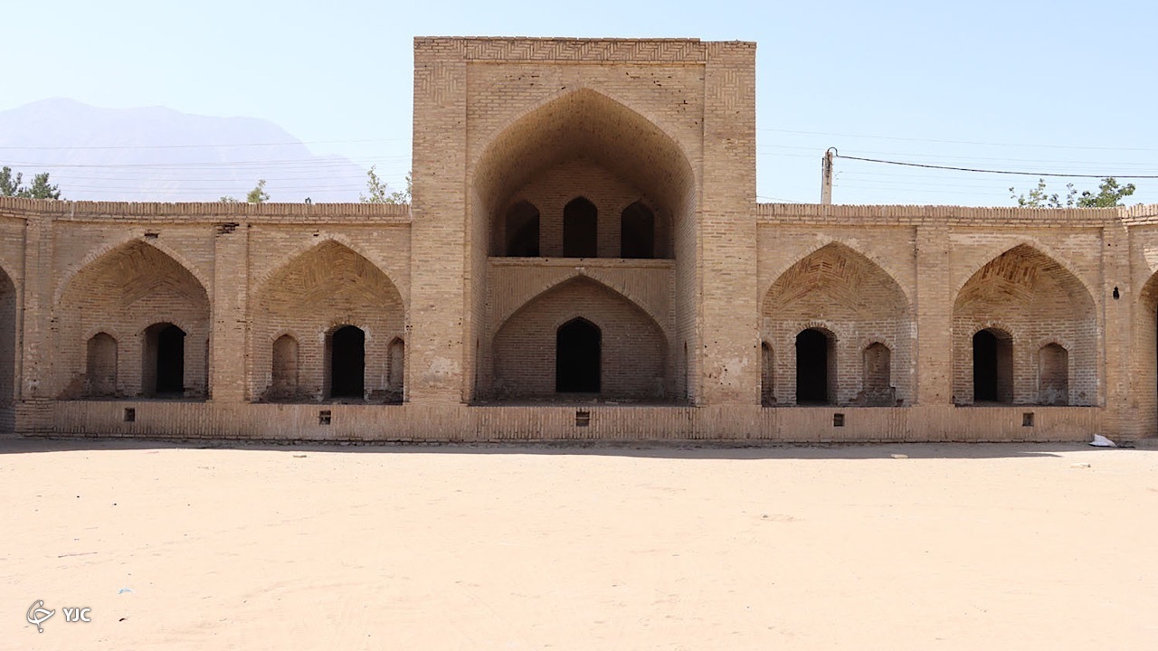 باز آفرینی کاروانسراهای مسیر جاده ابریشم در استان سمنان