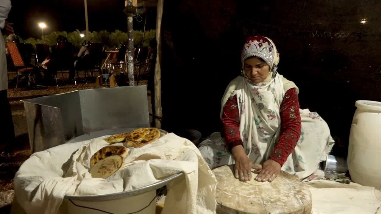 درخشش آیین دوستی با اقوام ایرانی در نوروزگاه آبشار بافق