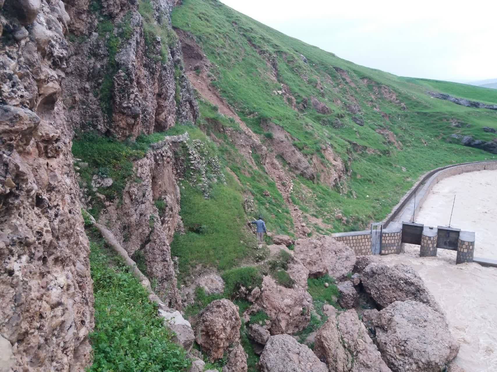 روستای پشت قلعه بهشت نهان استان ایلام + تصاویز