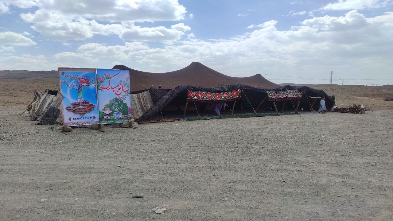 برپایی سیاه چادر فرهنگی میرآباد بخش نازیل تفتان برای نوروز