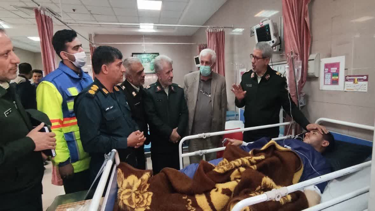 رییس بازرسی کل فراجا از پلیس مجروح در شیراز عیادت کرد