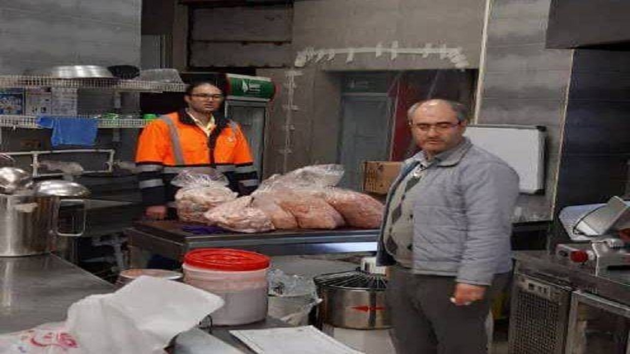 کشف ۱۳۹ کیلوگرم گوشت سفید غیر قابل مصرف در استان قزوین