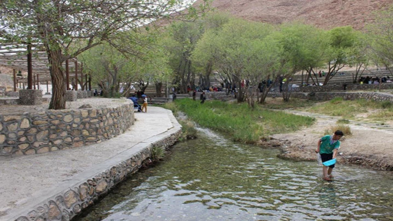 حضور ٢هزار گردشگر نوروزی در شهرستان خاتم