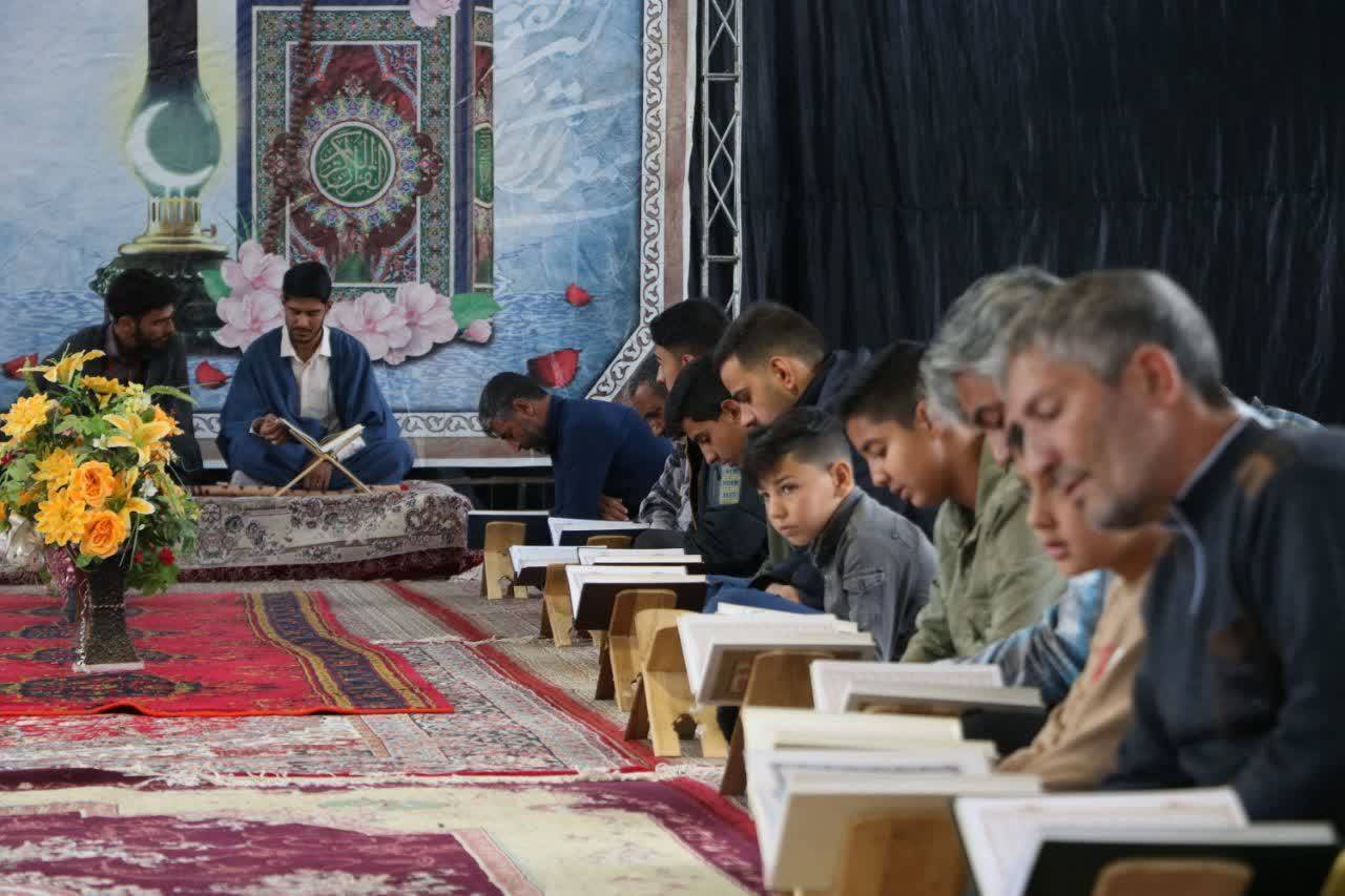 آیین جمع خوانی قرآن کریم در روستای ده زیارِ کرمان + تصاویر