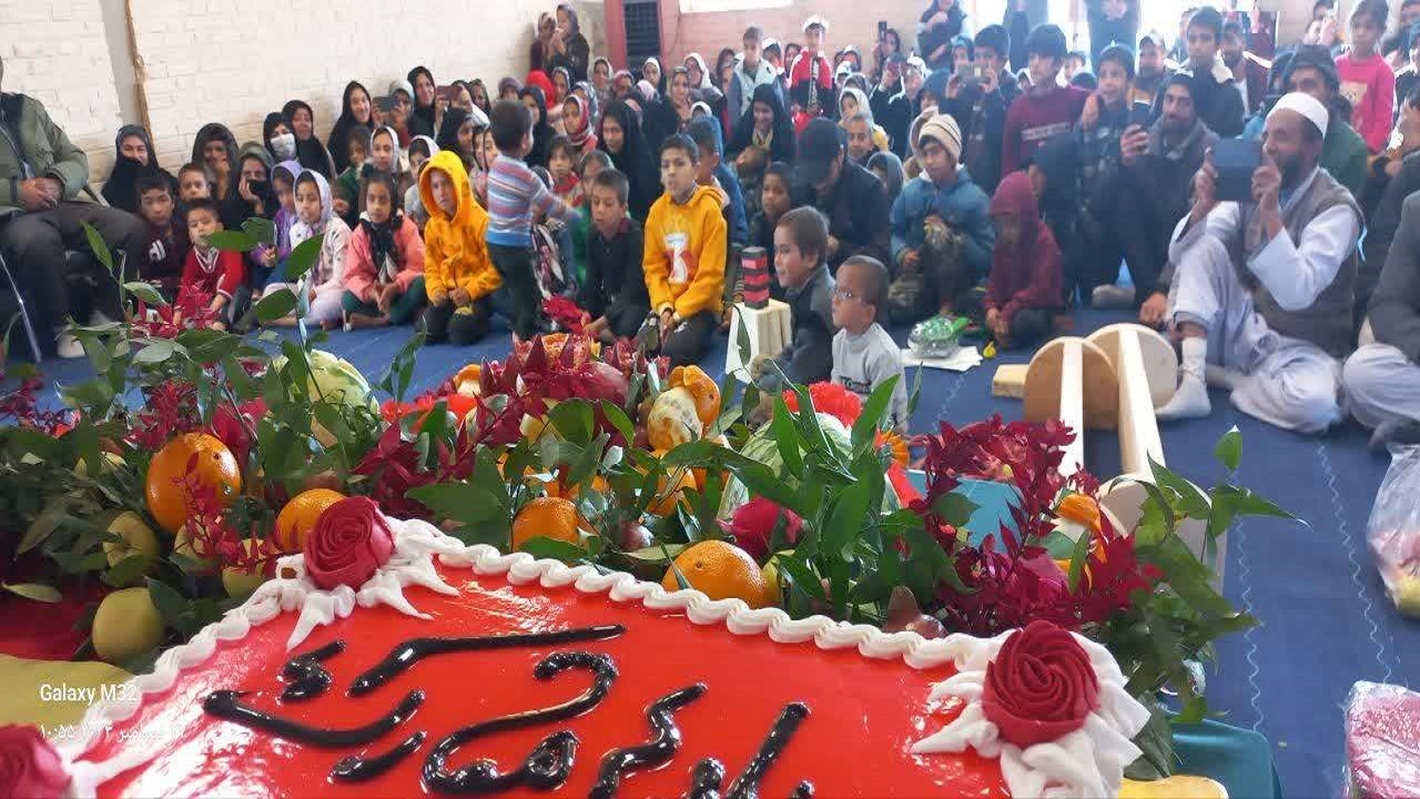 گزارش تصویری از جشن بلندترین شب سال در برخی از روستاهای صالح آباد