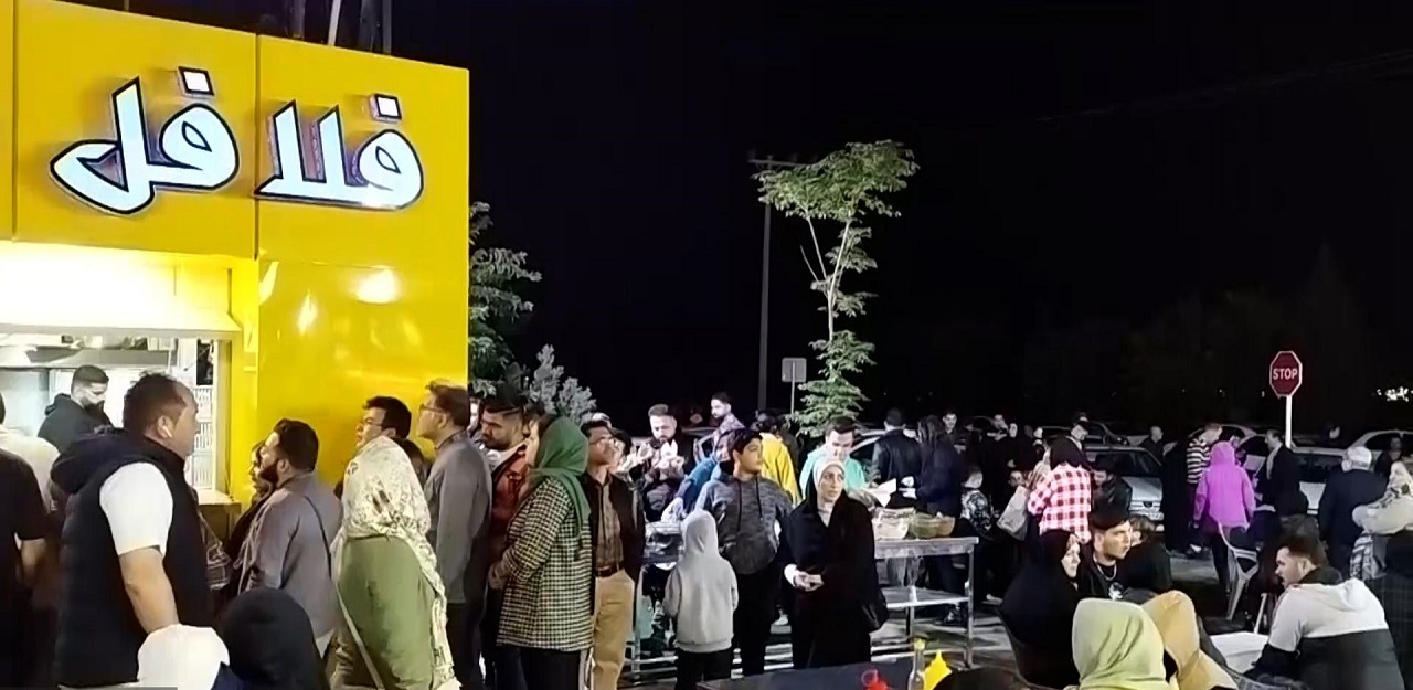 آغاز به کارِ دوباره بازارچه فلافل در شاهین شهر+ فیلم