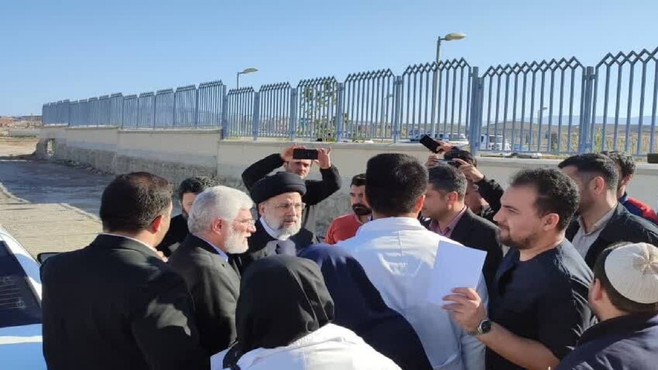 بازدید رییس جمهور از بیمارستان شهرستان مرزی مراوه‌تپه