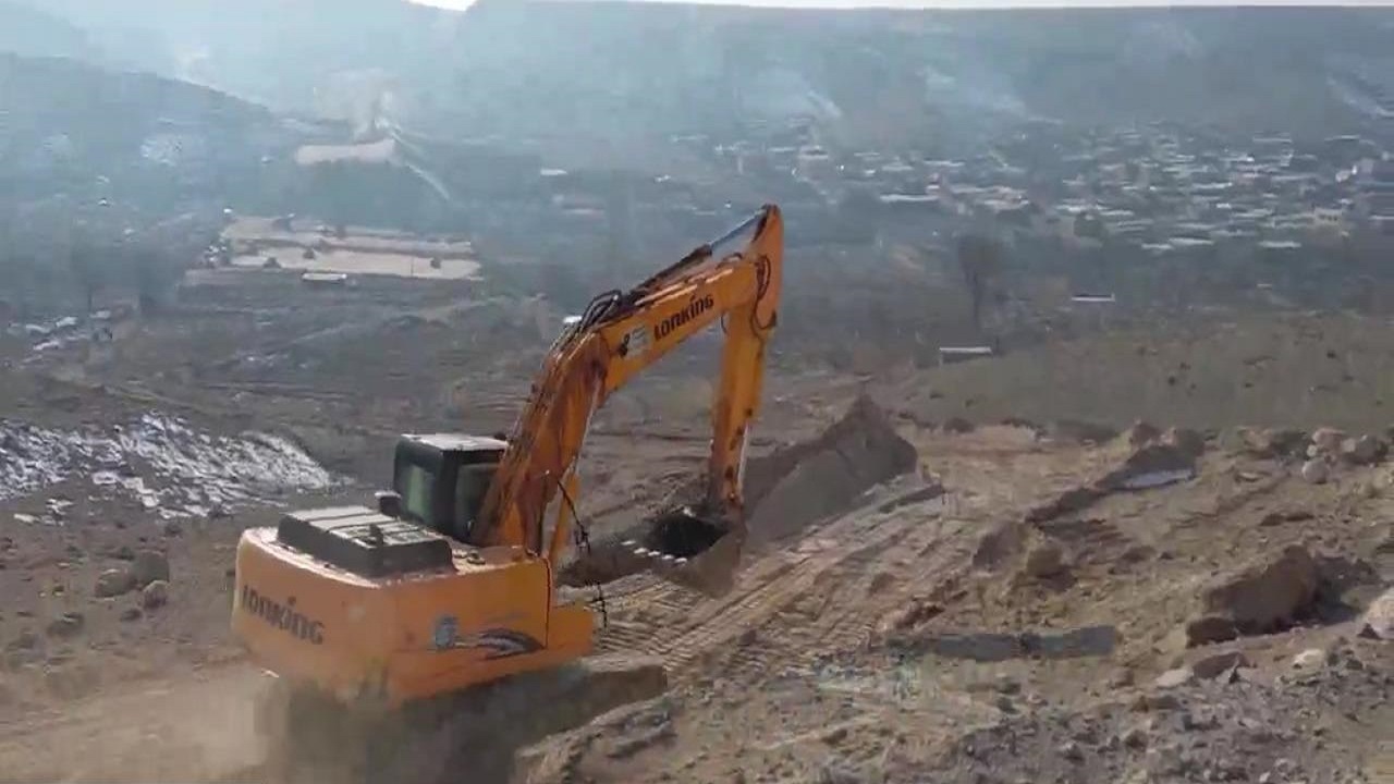 پیشرفت ۷۰ درصدی کمربندی ایلخچی شهرستان اسکو