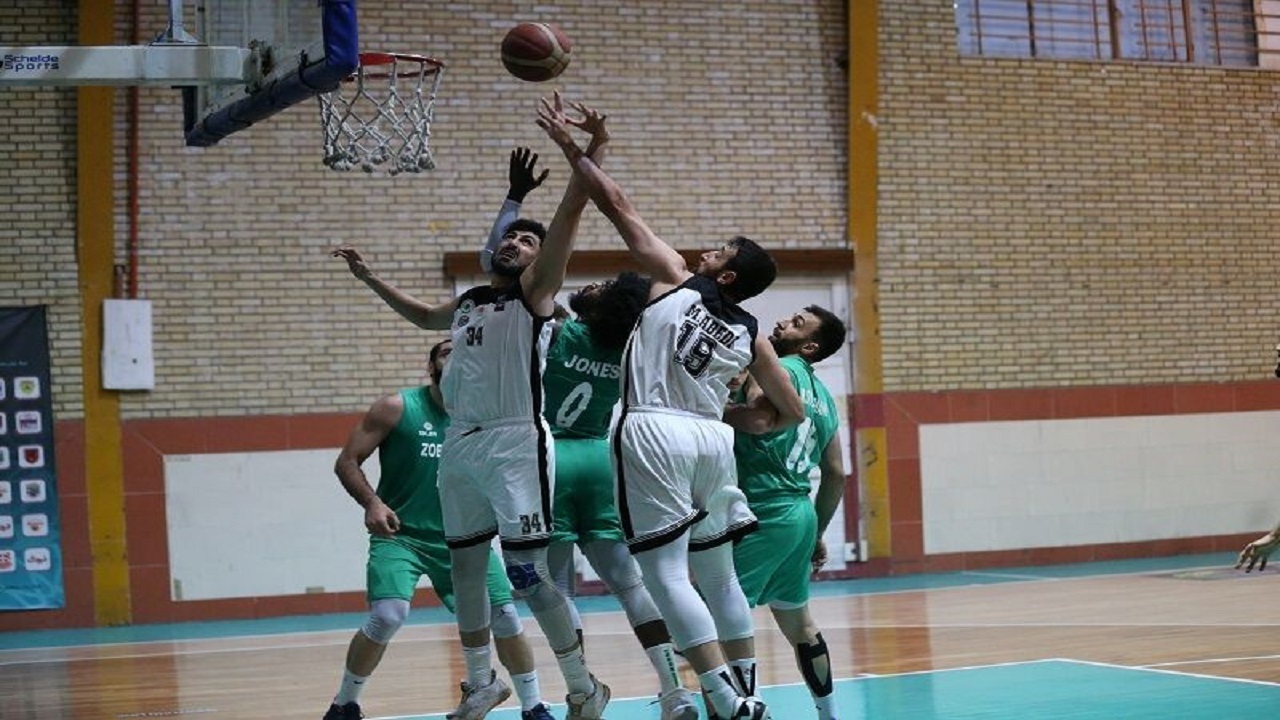 پیروزی تیم بسکتبال ذوب آهن مقابل رعد پدافند هوایی مشهد
