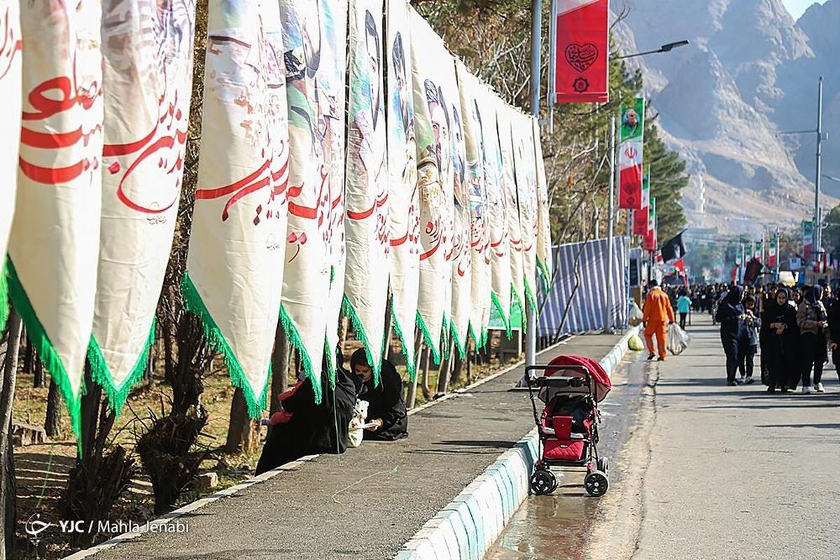 گلزار شهدای کرمان در شب شهادت حاج قاسم سلیمانی
