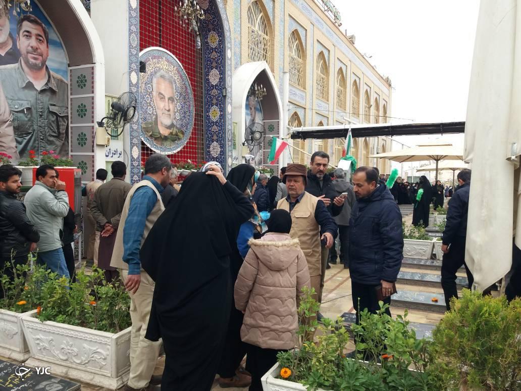 حال و هوای گلزار شهدای کرمان در آغازین روز از هفته مقاومت + تصاویر