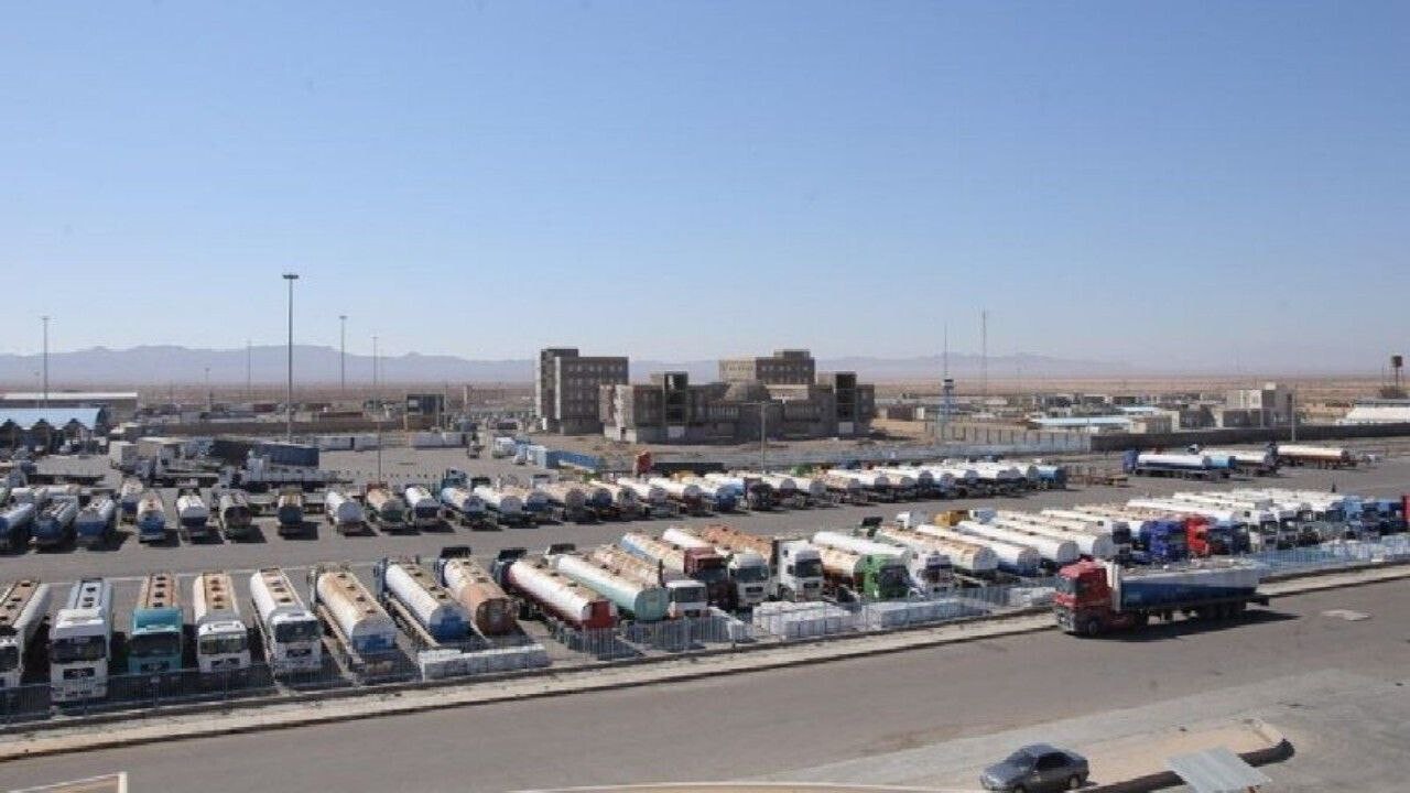 صادرات ۲ میلیارد دلاری افغانستان در سال گذشته