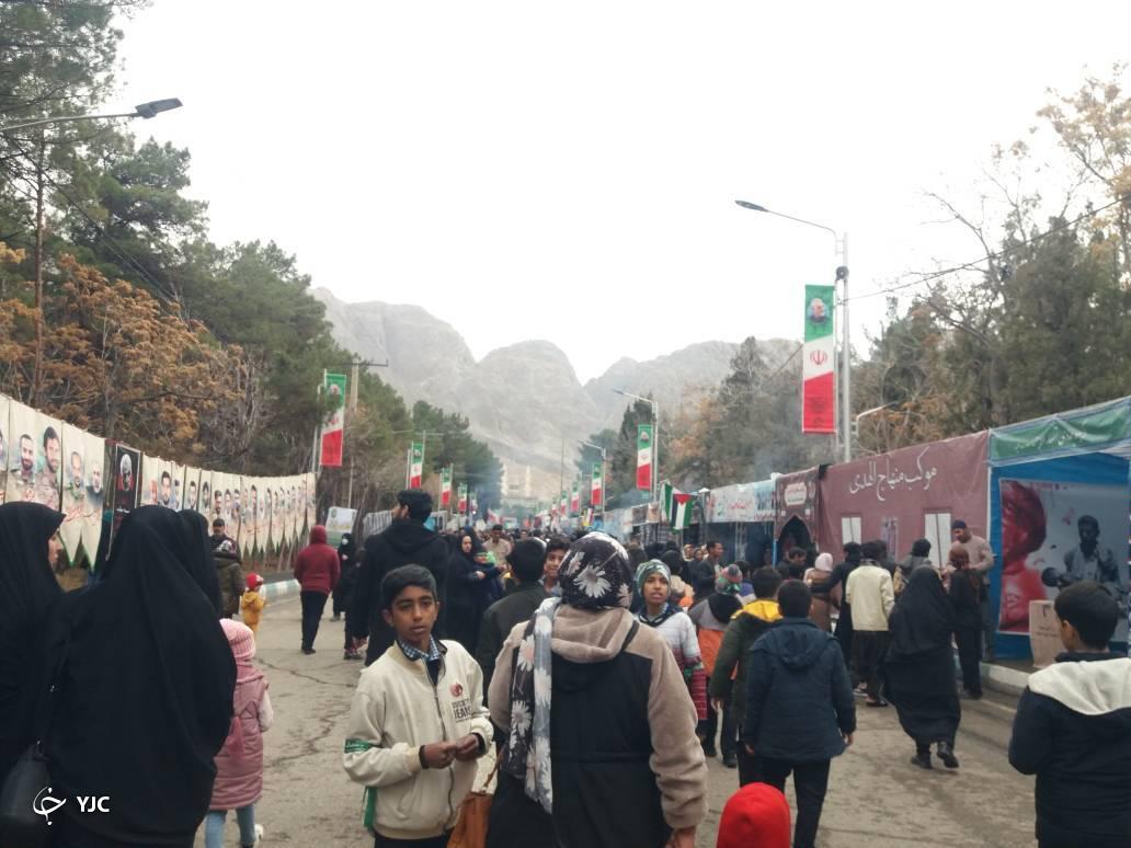 حال و هوای گلزار شهدای کرمان در آغازین روز از هفته مقاومت + تصاویر