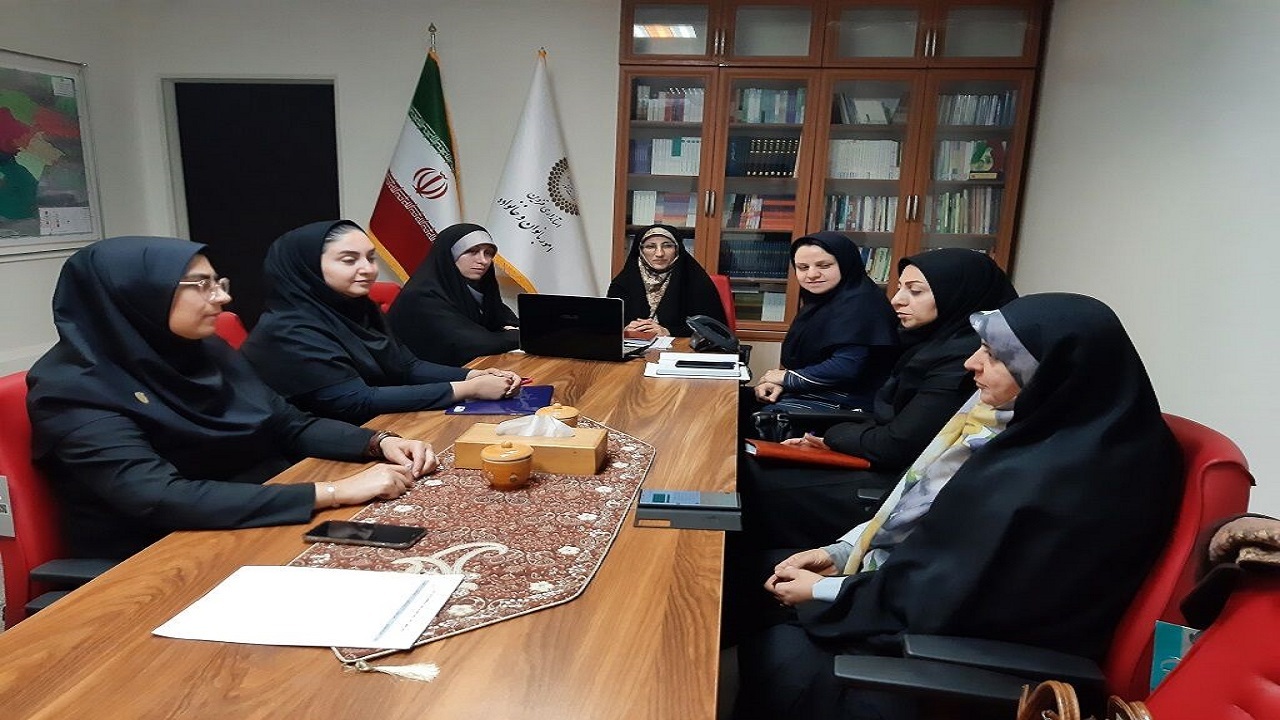ثبت نام ۸۰۰ بانوی قزوینی در دومین کنگره ملی بانوان تاثیرگذار