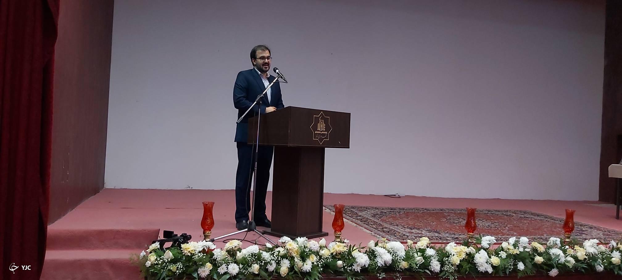 تجلیل از مادران &nbsp;و همسران شهدا در انار + تصاویر