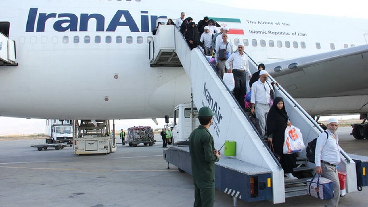 سفر اولین گروه زائران عمره به تعویق افتاد