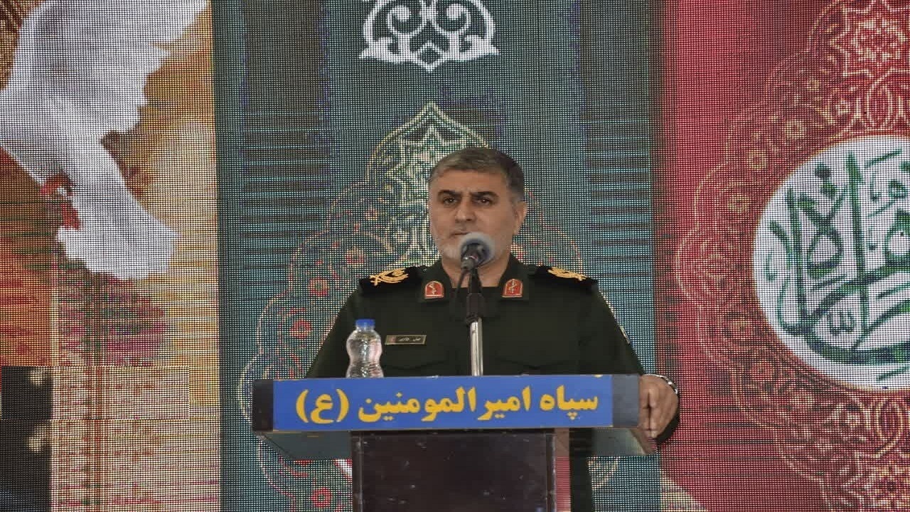 راه و مکتب حاج قاسم برای همیشه زنده است