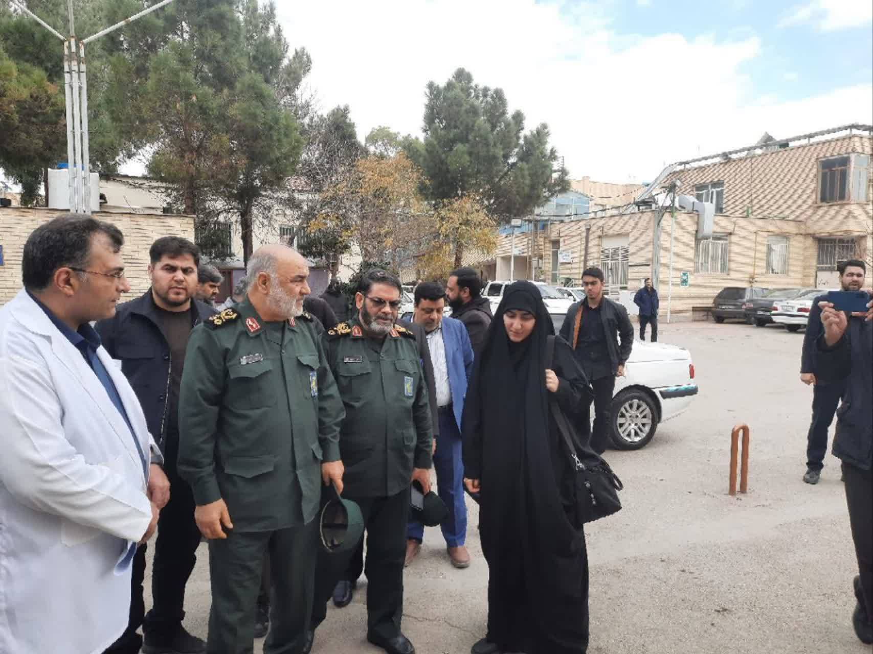 عیادت فرمانده کل سپاه از مجروحان حادثه تروریستی کرمان