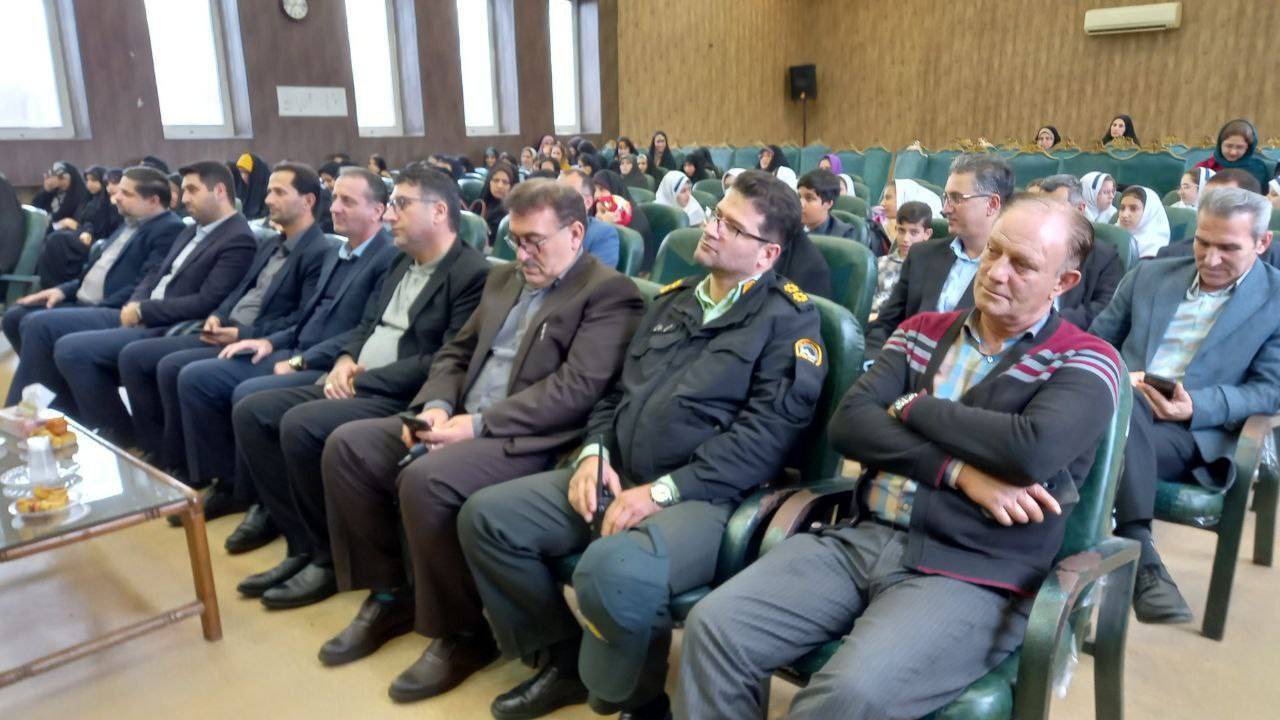 حضور مسئولان