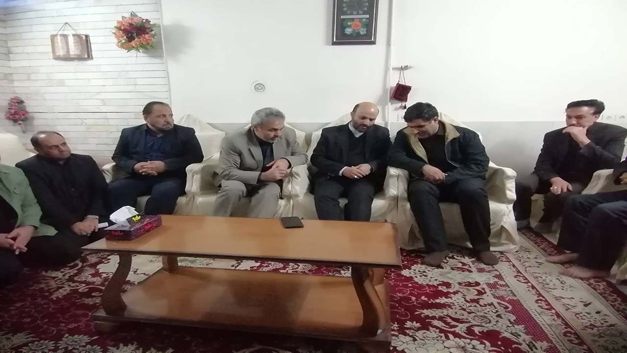 ۵ دانش آموز شهید در میان جان باختگان از اعضای یک خانواده