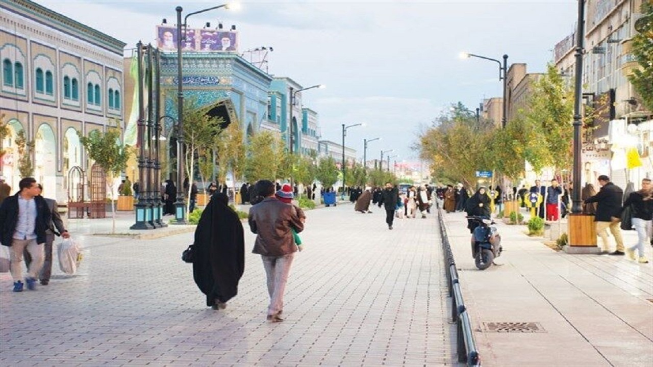 پیاده راه شدن ضلع غربی حرم حضرت معصومه (س)