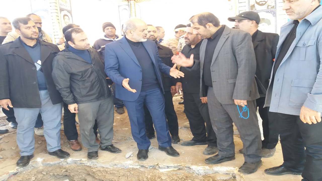 بازدید وزیر کشور از محل تدفین شهدای حادثه تروریستی کرمان +  تصاویر