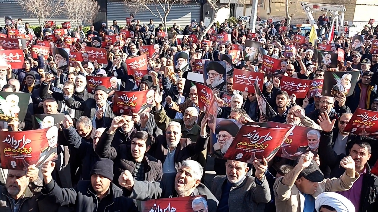 راهپیمایی نماز گزاران اصفهانی  در محکومیت حادثه تروریستی کرمان