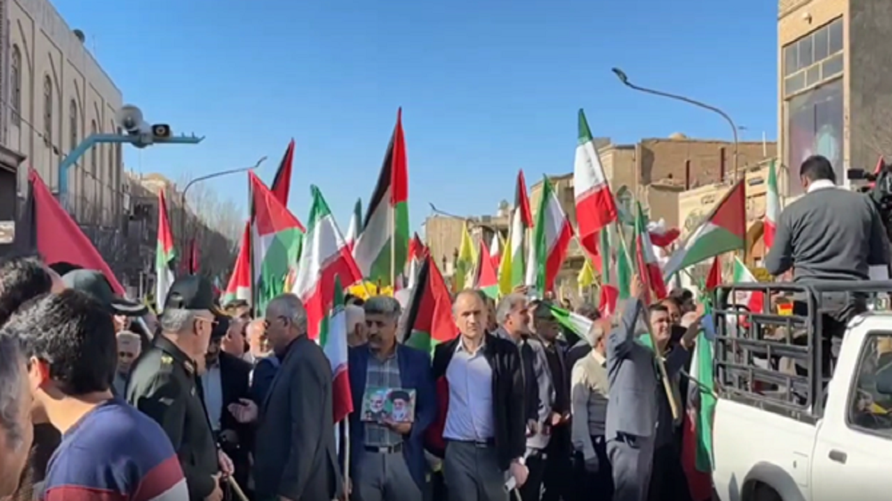 راهپیمایی مردم دارالعباده یزد در محکومیت حادثه تروریستی گلزار شهدای کرمان
