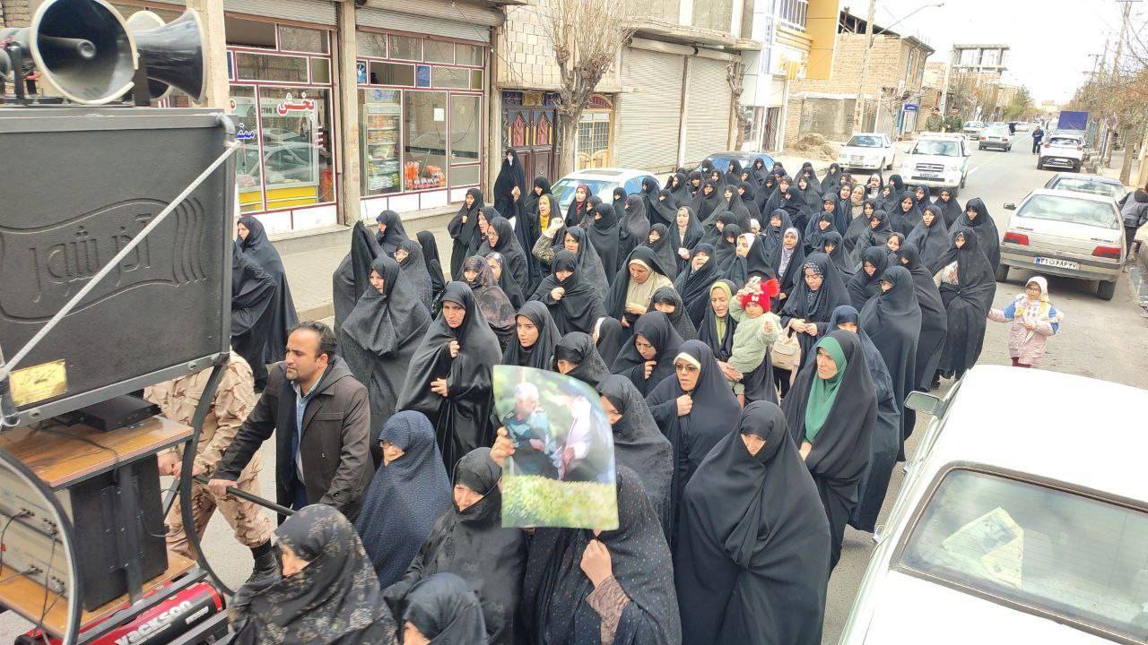 حضور بانوان در راهپیمایی