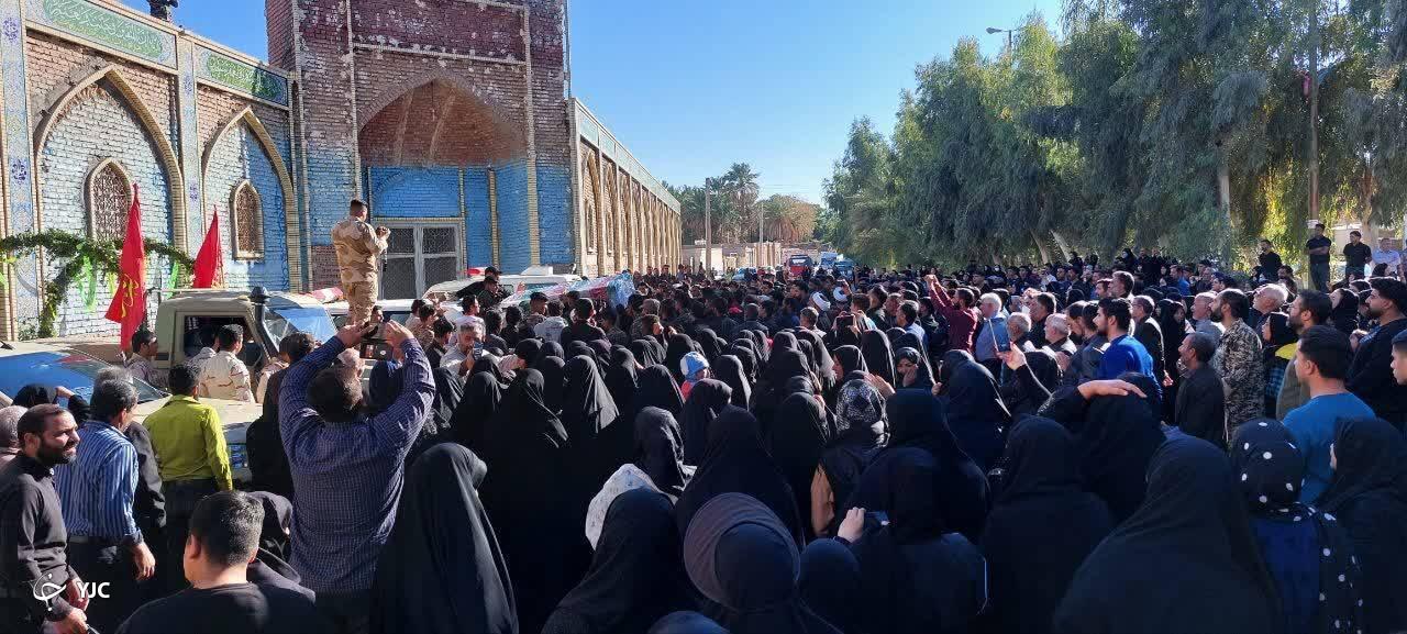 تشییع و تدفین پیکر یک مادر شهید و دو دخترش در روستای همت آباد شهداد