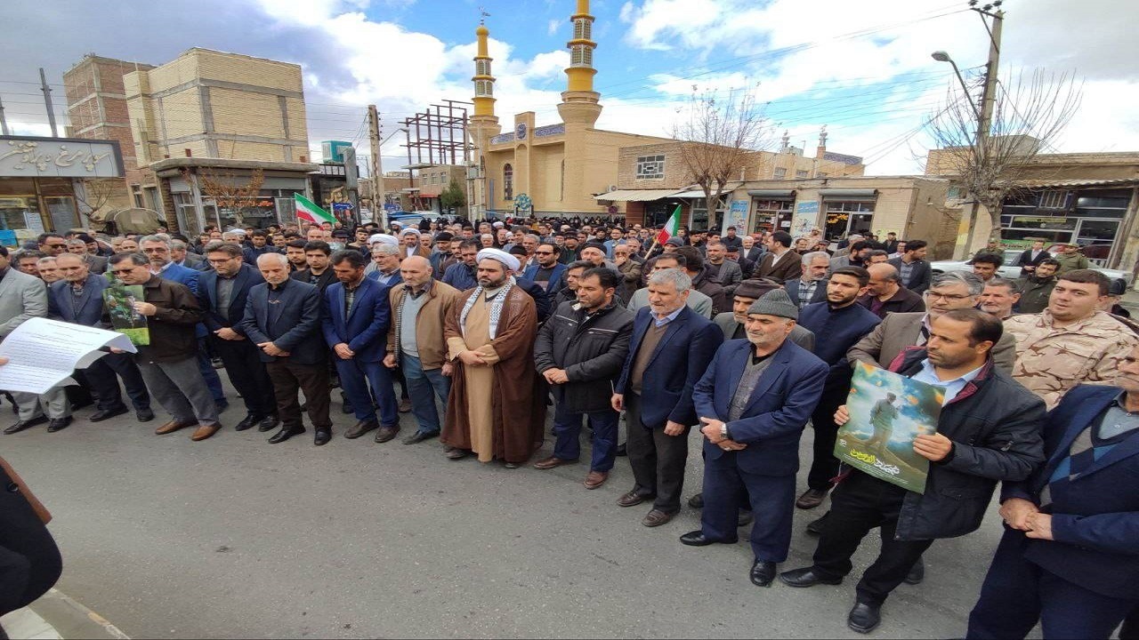 راهپیمایی محکومیت حمله تروریستی کرمان در شهرستان چهاربرج + تصاویر
