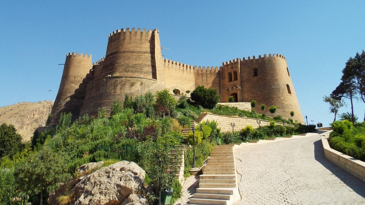 نمای هوایی زیبا از قلعه فلک الافلاک در لرستان+فیلم