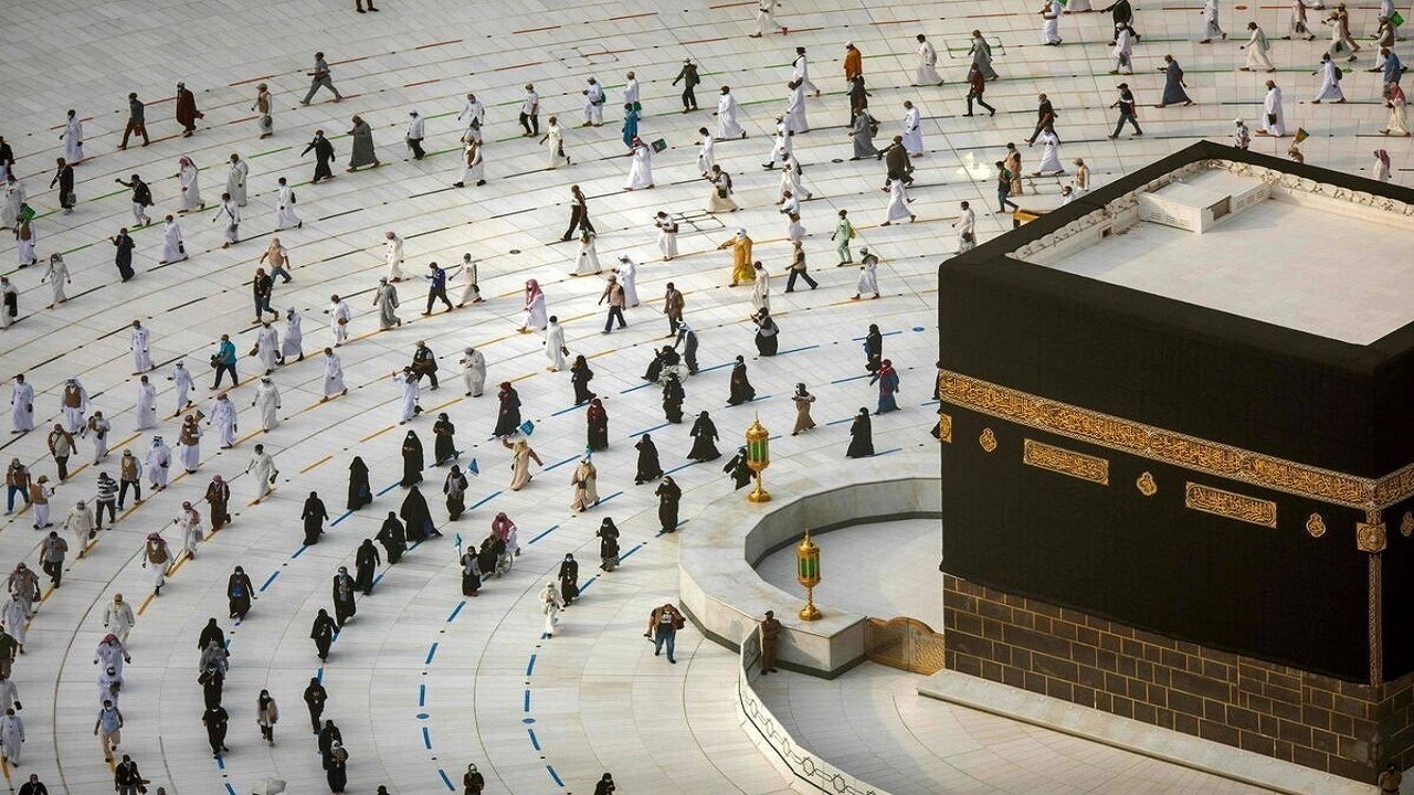 پرواز اولین کاروان حج عمره قزوین به تعویق افتاد