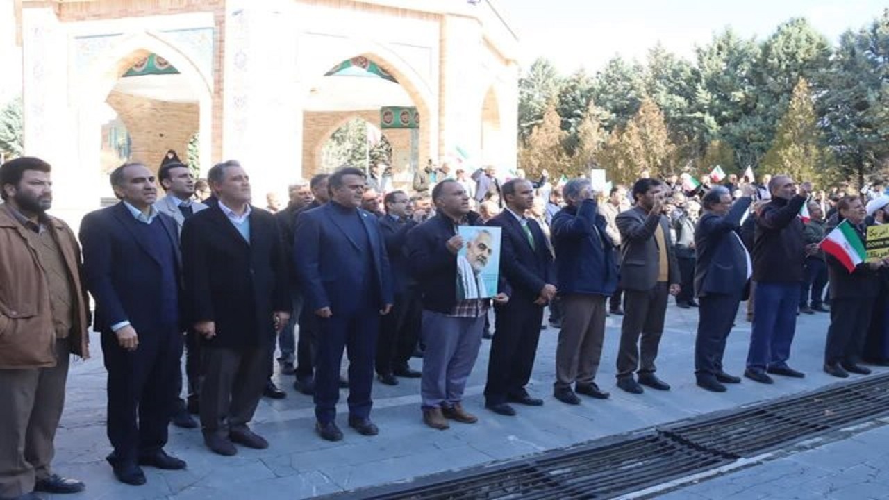 تجمع دانشگاهیان کرمانشاه در محکومیت جنایت تروریستی کرمان