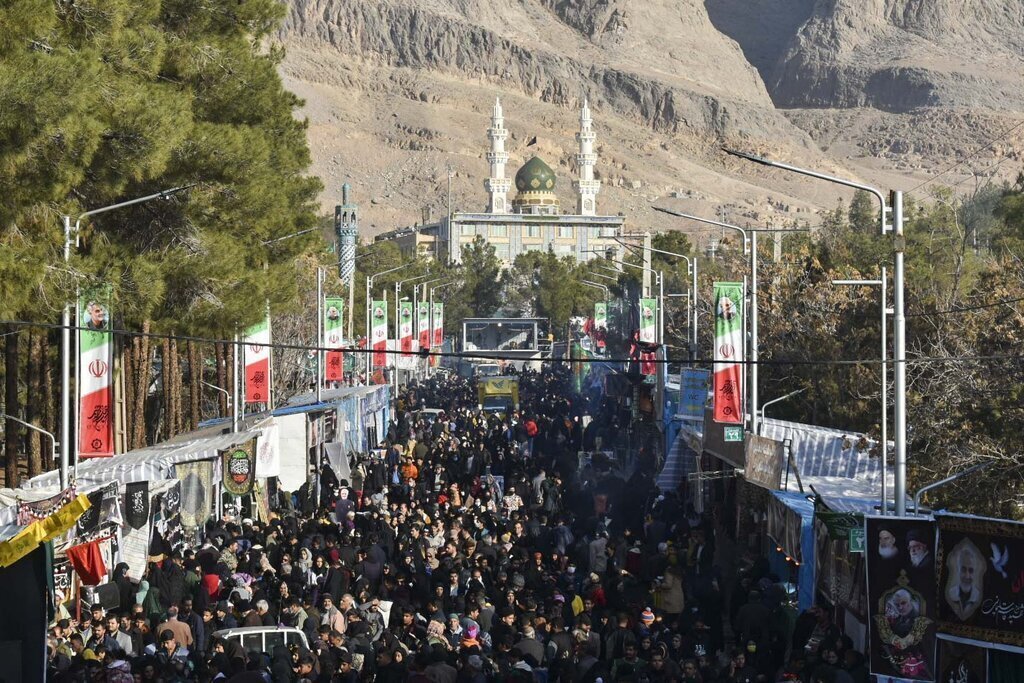 از گمنامی تا سبکبالی