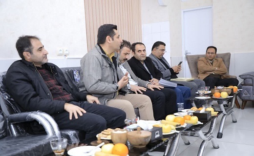 بازدید استاندار از خانه مطبوعات کردستان / زارعی کوشا: از تعالی رسانه ها حمایت می کنیم