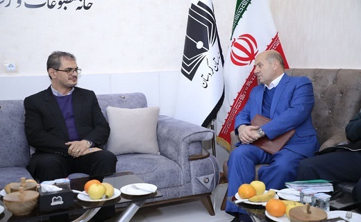 بازدید استاندار از خانه مطبوعات کردستان / زارعی کوشا: از تعالی رسانه ها حمایت می کنیم