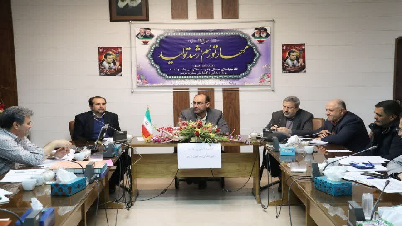 اصلاح الگوی کشت در بوئین زهرا نیازمند عزم جدی مدیران و همکاری کشاورزان