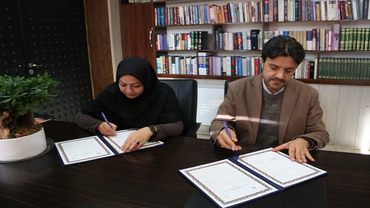 انعقاد تفاهم نامه همکاری میان کتابخانه‌های عمومی و کانون پرورشی فکری کردستان