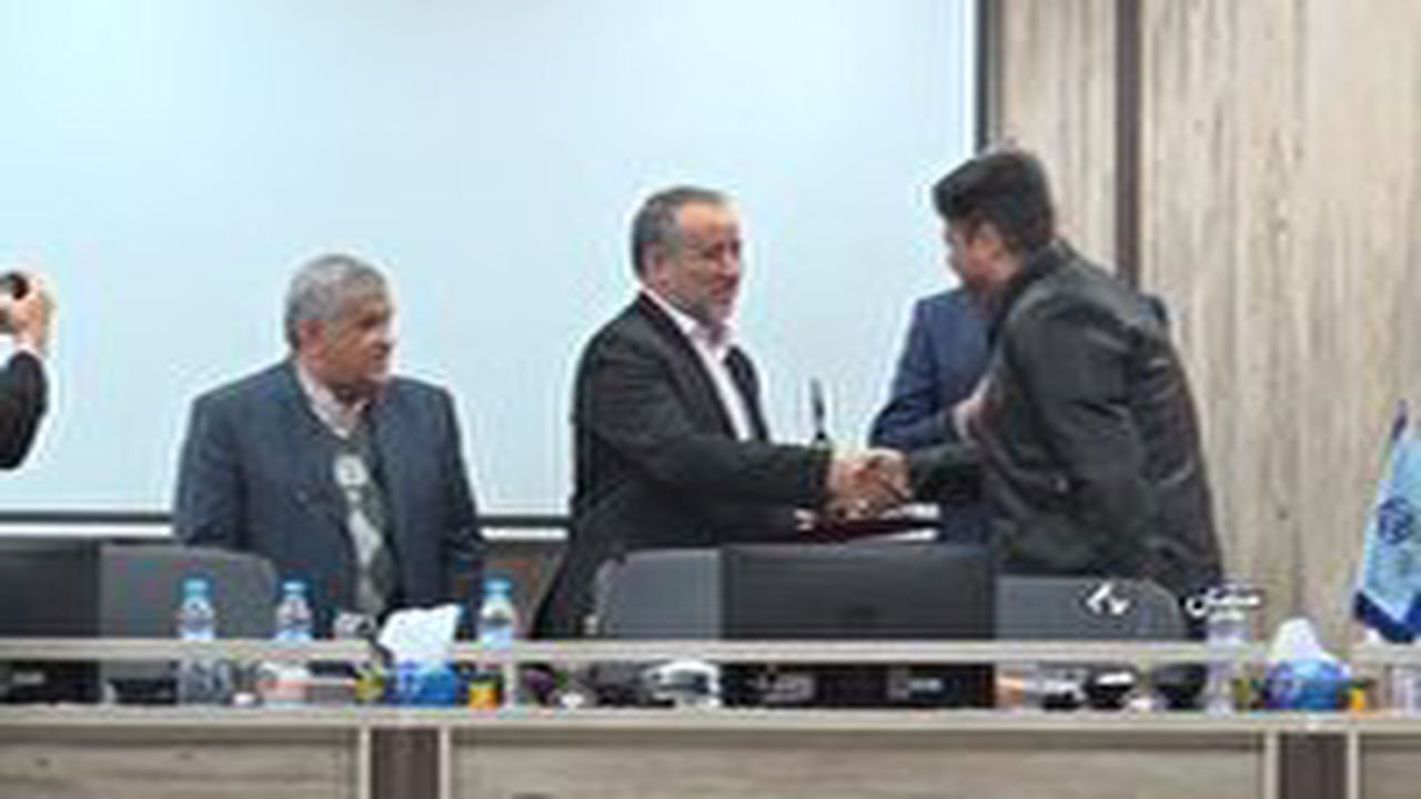 تجلیل از کارآفرینان برتر استان سمنان