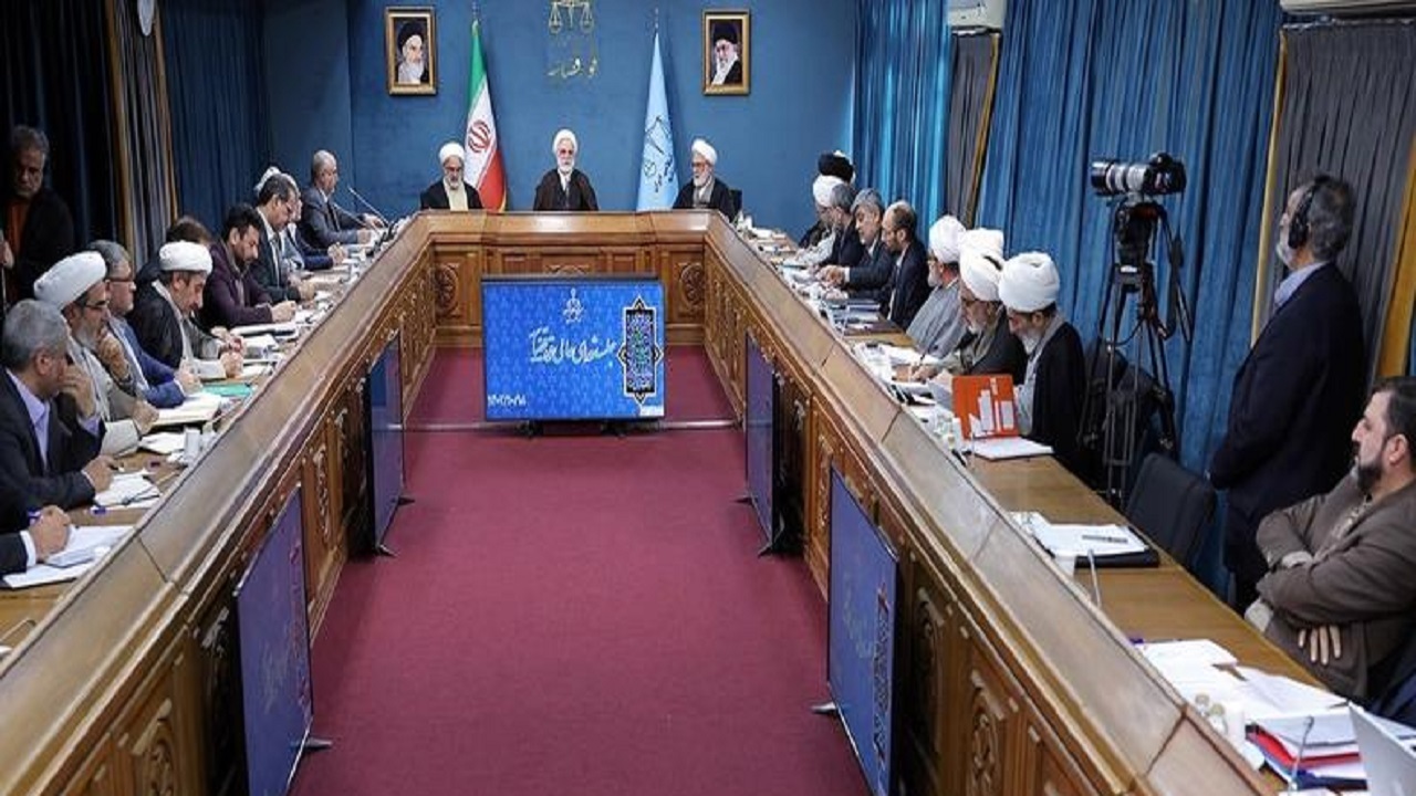 رئیس قوه قضاییه: با کسانی که با دشمن هم‌صدایی کردند برخورد می شود
